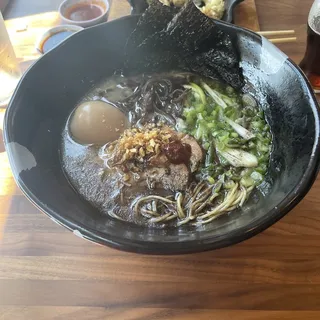 JINYA Tonkotsu Black*