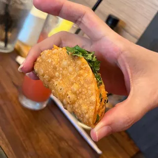Spicy Tuna Tacos* (2 pcs)
