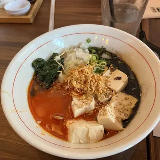 Spicy Creamy Vegan Ramen*