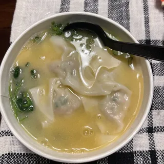 Wonton Chicken Ramen*