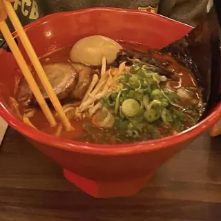 JINYA Tonkotsu Black*