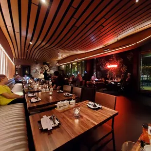 Interior. Around 640pm on a Wednesday night. It got really busy fast.