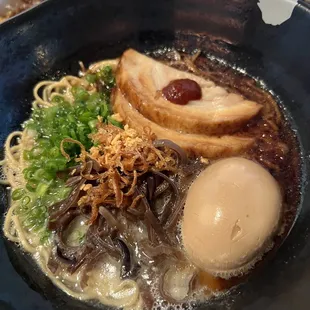 Black Tonkatsu Ramen