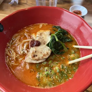Spicy Chicken Ramen*