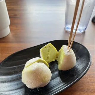 Mochi Ice Cream - Green Tea*