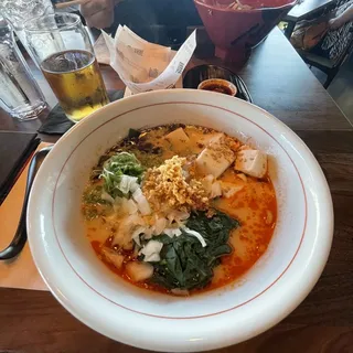 Spicy Creamy Vegan Ramen*