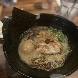 JINYA Tonkotsu Black*