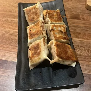 Impossible Gyoza (6pcs)*