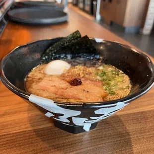 JINYA Tonkotsu Black