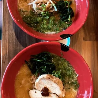 Spicy Chicken Ramen*