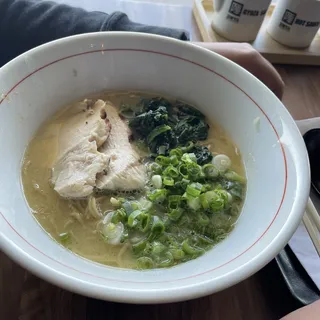 JINYA Chicken Ramen*