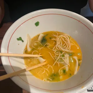 Wonton Chicken Ramen*