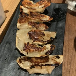 Pork Gyoza ( 6pcs)*
