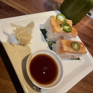 Aburi Oshi-Sushi Salmon*