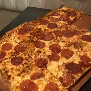food, pizza