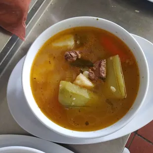 Sopa de pura gallina