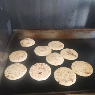 Los invitamos alas ricas y auntenticas hacemos entregas a domicilio