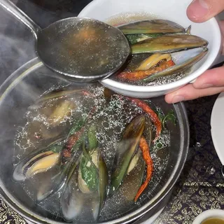 116. Steamed Mussels