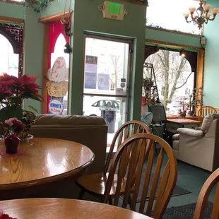 Comfortable seating and room for the whole gang