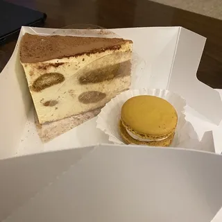 Coconut with Pineapple Jam Macaroon