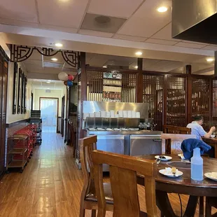 sushi and sashimi, interior