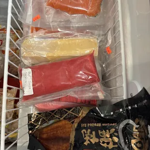 Fresh sashimi cut for you or you can take home cut yourself . We are just cut salmon today for 24 hours and you can buy tomorrow .
