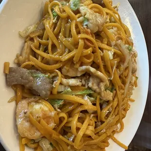 Combination Lo Mein