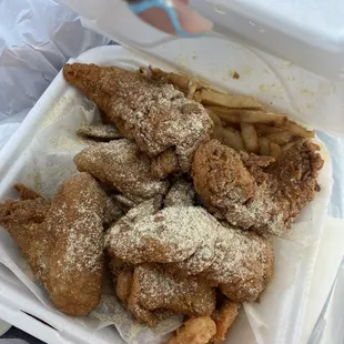 Large Tenders &amp; Shrimp Plate