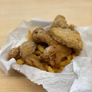 3 Wings and 1 Piece Fish with Fries