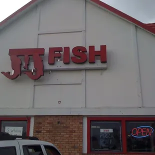 The same J&amp;J Fish that Chicago knows and loves!