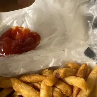 Found hair in my food. Order a 1lb of catfish nuggets. Be careful ordering here.