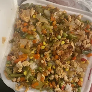 Jerk Chicken Rice Dinner w peas, beans, carrots, noons, and peppers