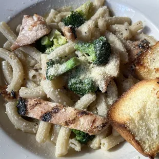 Chicken Broccoli Ziti