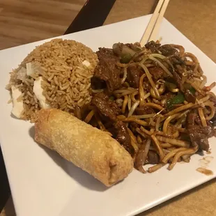 Beef lo mein, chicken fried rice and egg roll