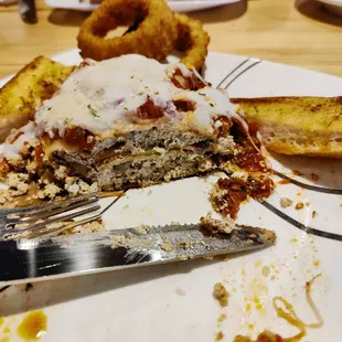 Cross section of the weekly Italian special: lasagna.