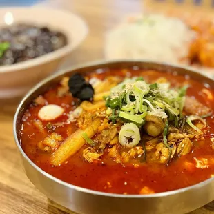 Spicy seafood noodles (Jjamppong)