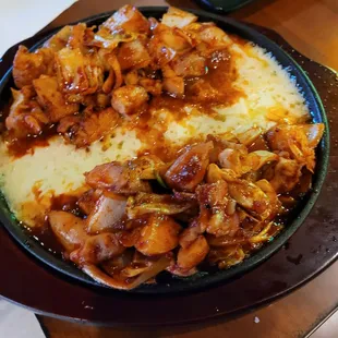 Sizzling cheese buldok