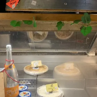 Excellent Entrees &amp; Desserts