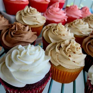 cupcakes, dessert, food