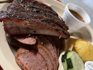 Howard's BBQ & Catering