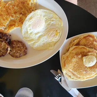 Deliciousness! The pancakes were really good! Great food and service. I'll be back!