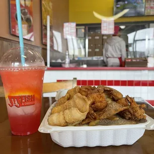 Sole Fish Jumbo Shrimp JJ&apos;s Fresh Squeezed Lemonade 4 Piece Wings