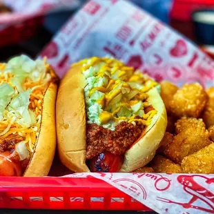 Chili Cheese Coney / Char Heel / Tots