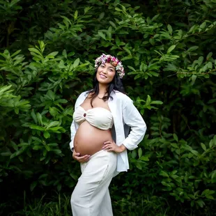 Maternity Shoot with Ashley