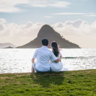 Enjoying the view of the Chinaman&apos;s Hat at Kualoa beach Park