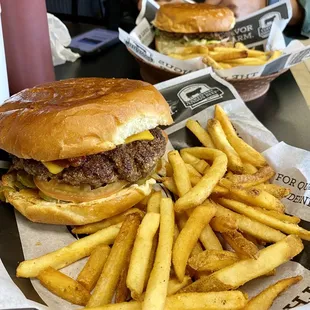 BBQ Burger w/ Fries