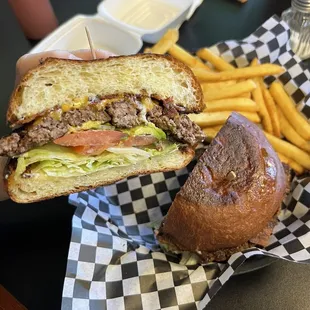 Bacon Avocado Cheeseburger