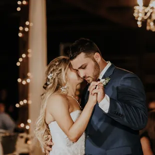 That last dance of the night!!