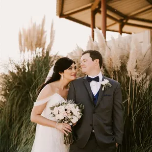 We love our Pamapas grass pictures.