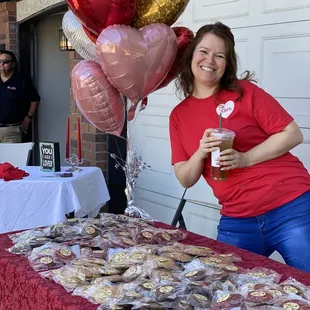 Pizza22 came with dessert from local baker DoughAmazing.com DELISH!